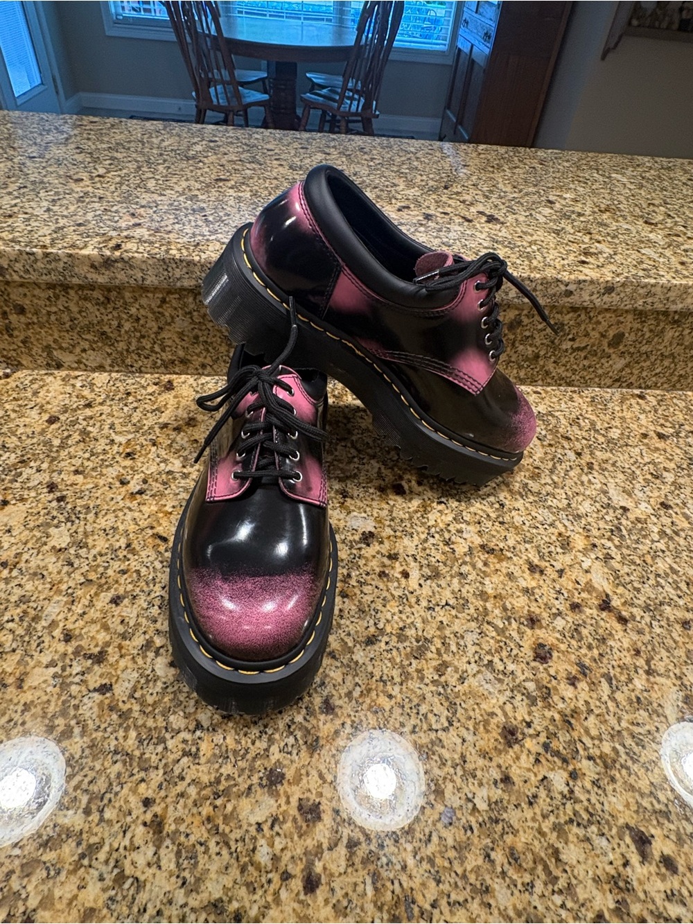 NWOT Dr. Martens 8053 Quad Leather Platform Shoes Black Pink Fondant Womens 10 - Picture 1 of 9